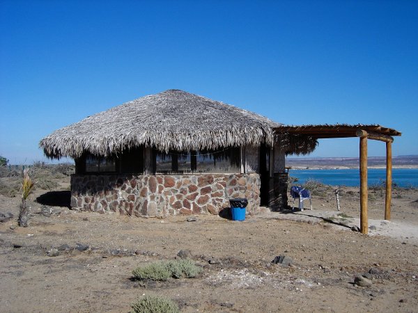 Cozy nights stay for 10 people